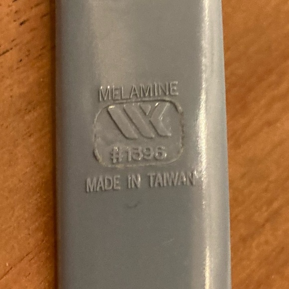 Vintage Light Blue Melamine Serving or Flipping Fork Made in Taiwan - Picture 2 of 8